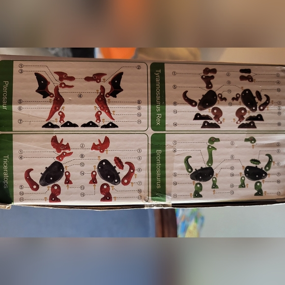 🏷= $1 4D dinosaur puzzle - Picture 2 of 9